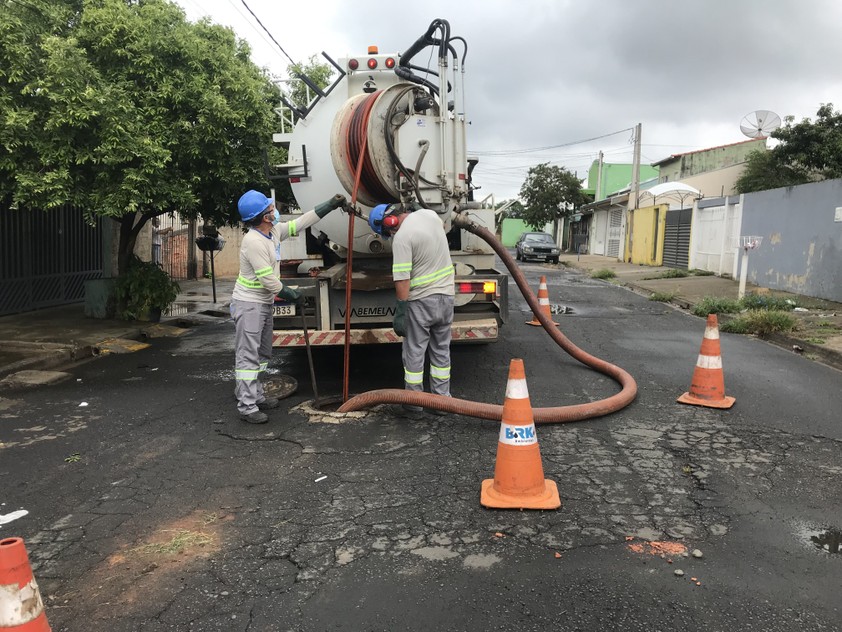 Desentupir um Vaso: Entenda os Custos e Fatores Envolvidos